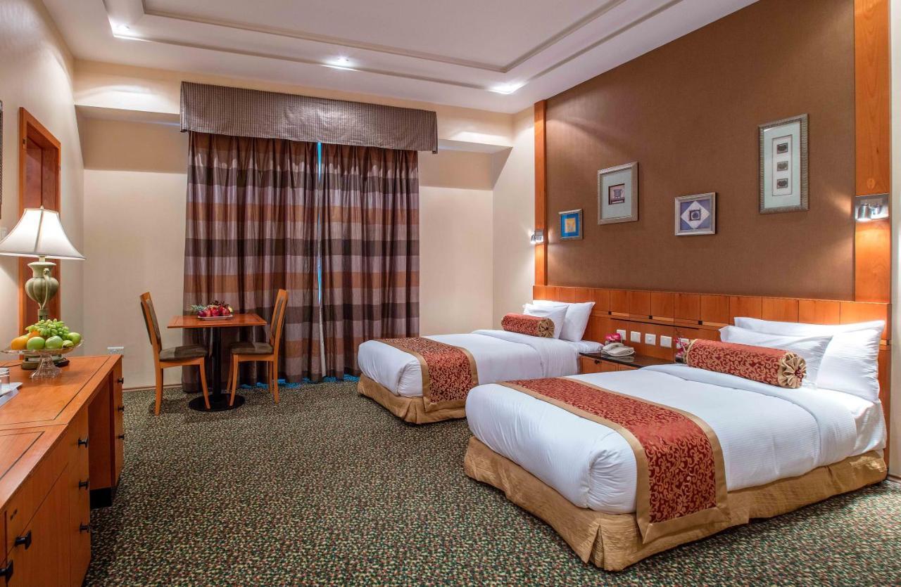 Gulf Court Hotel Манама Экстерьер фото