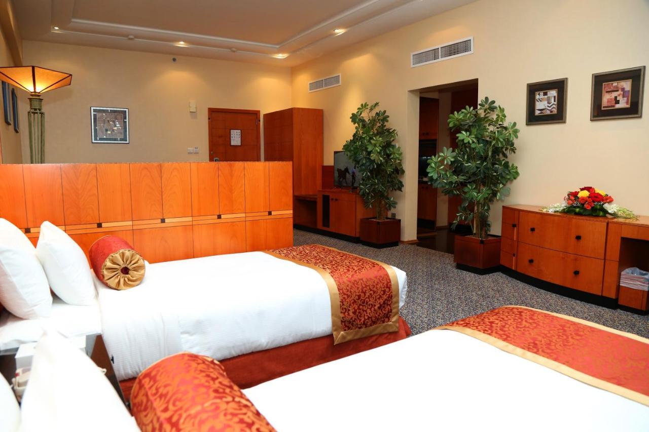 Gulf Court Hotel Манама Экстерьер фото