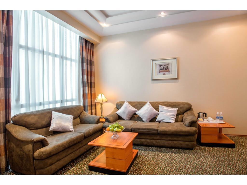 Gulf Court Hotel Манама Экстерьер фото