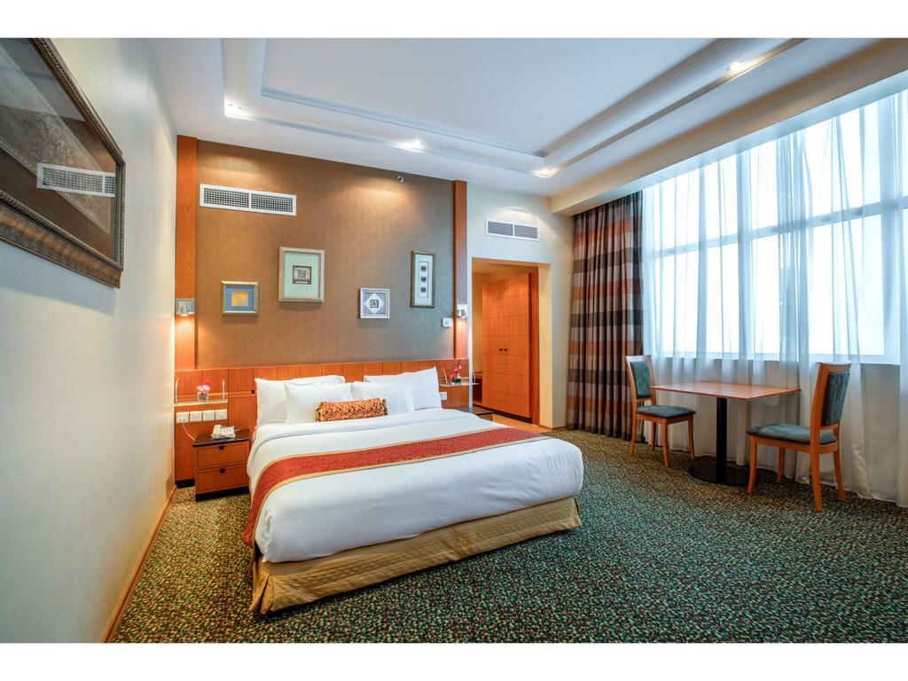 Gulf Court Hotel Манама Экстерьер фото