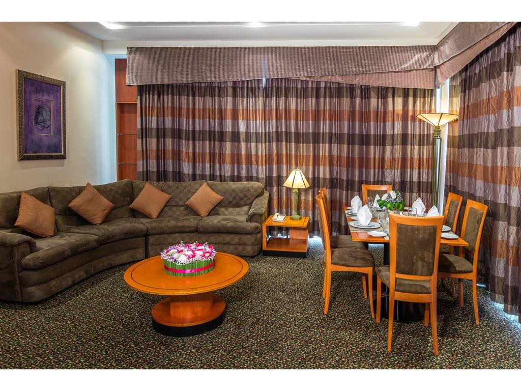 Gulf Court Hotel Манама Экстерьер фото