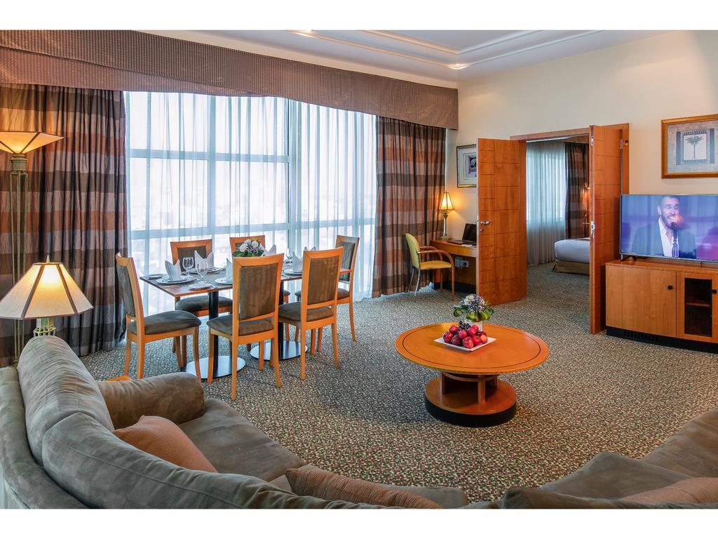Gulf Court Hotel Манама Экстерьер фото