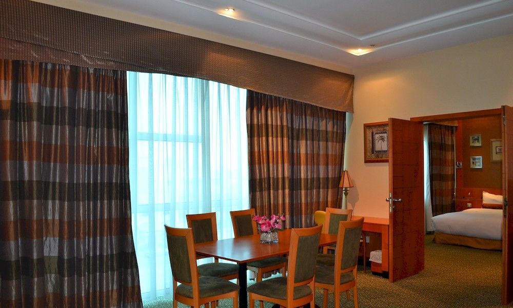 Gulf Court Hotel Манама Экстерьер фото