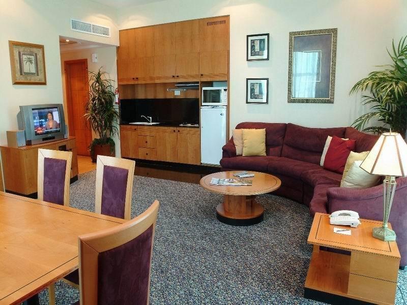 Gulf Court Hotel Манама Экстерьер фото